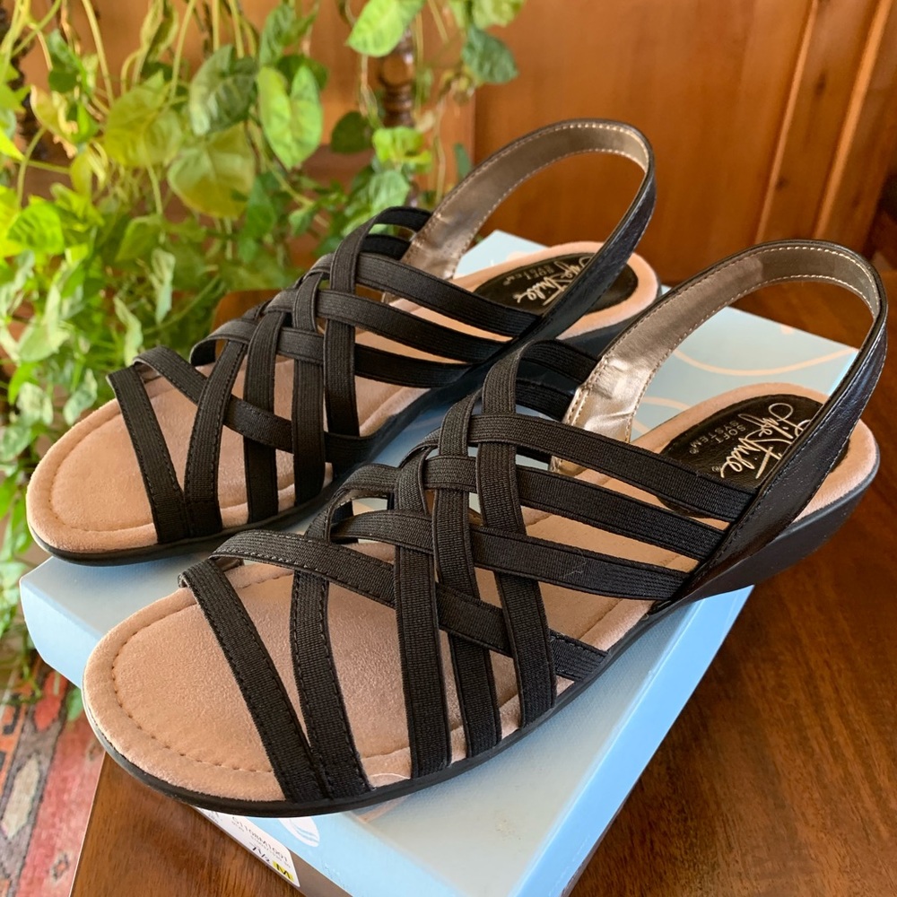 NEW in box! Black Life Stride sandals.